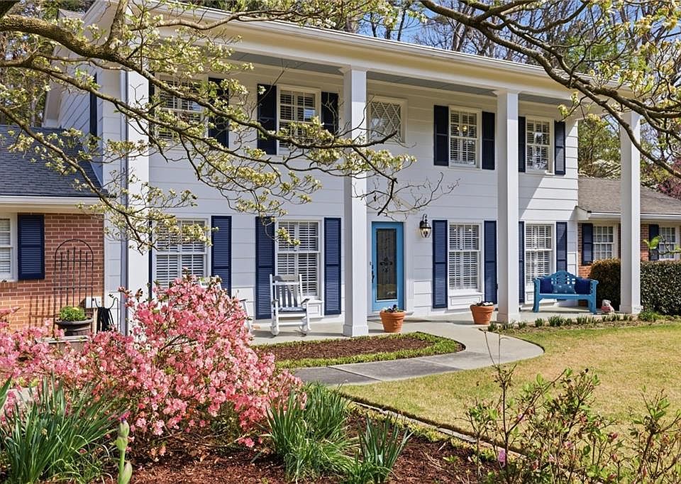 1st image of 1924 Queens Way