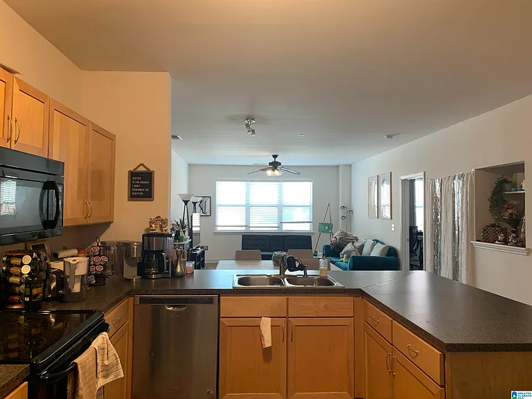 401401 20th St S #211 — Photo 10