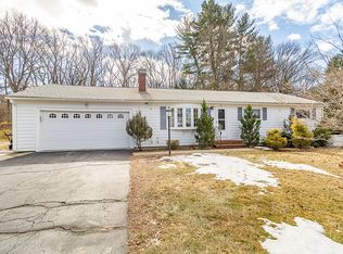 45 Marilyn Rd, Andover, MA 01810