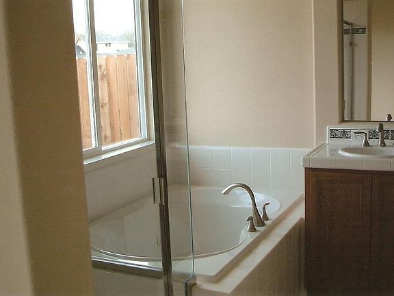 5th image of 135 Haehl Creek Dr