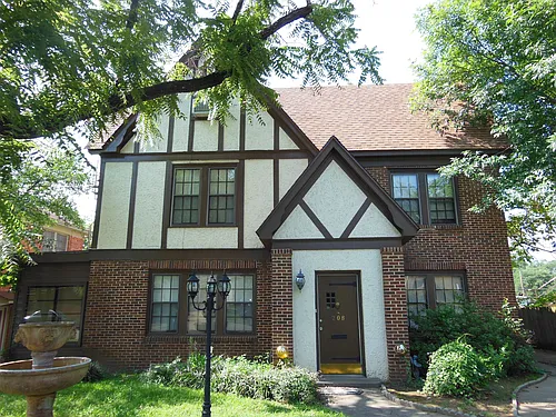 208 W Phillips St #300 Photo 1