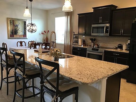5th image of 401 River Square Ln