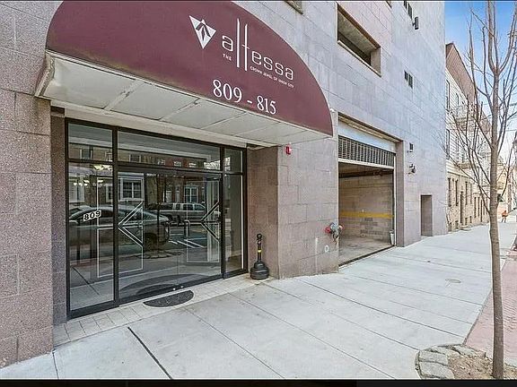 2nd image of 809-815 22nd St #804A
