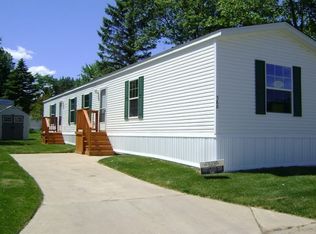 588 Lesperance Dr, Rochester Hills, MI 48307