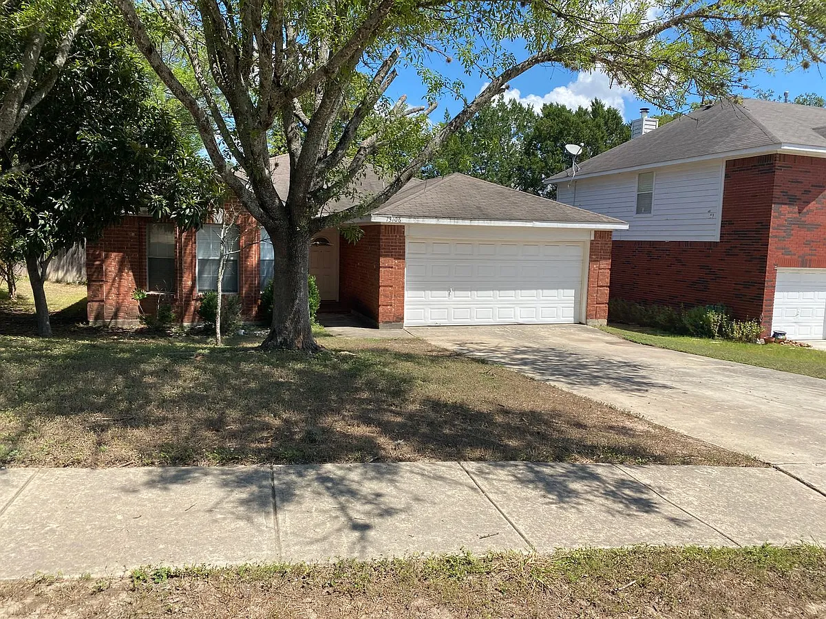 Building Photo - 13106 Forum Rd