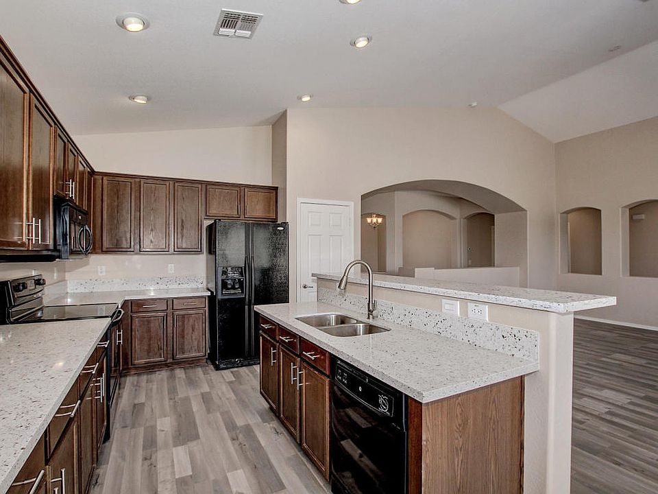 1st image of 2341 E Aloe Pl
