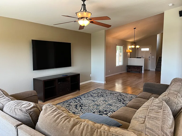 3130 Achilles Dr — Photo 11
