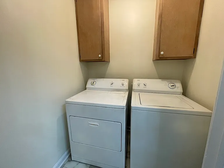 921 Pine Cone Cir — Photo 12