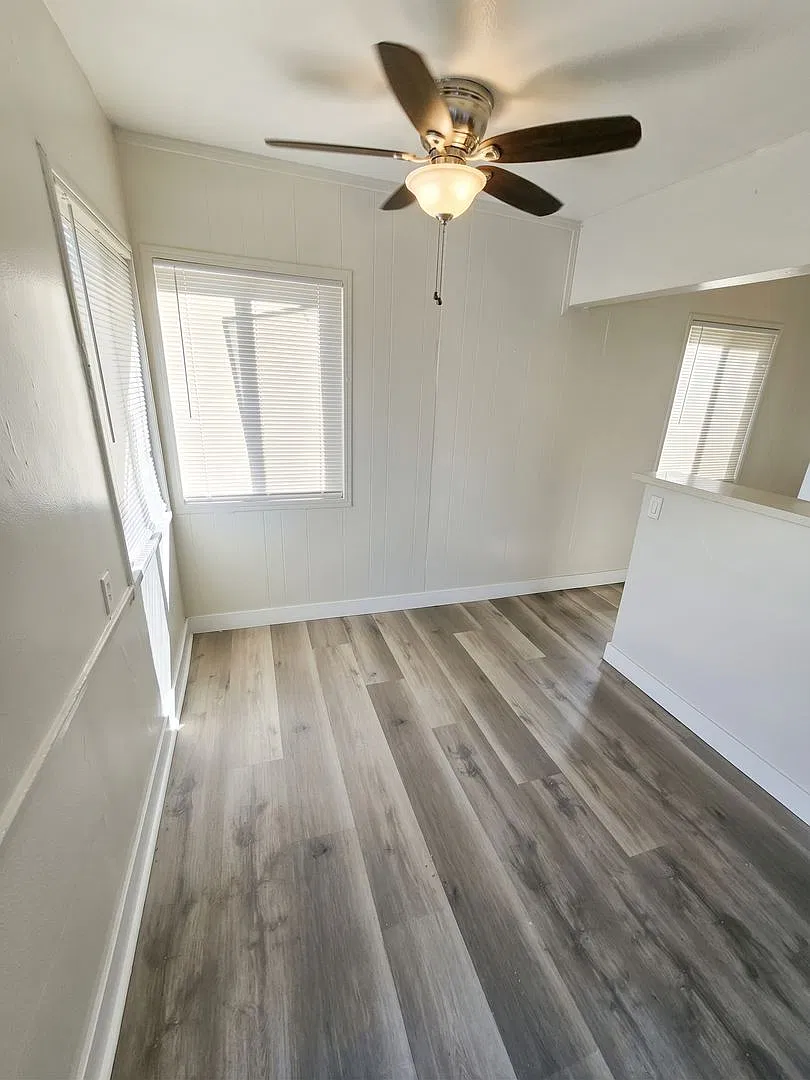 20600 S. Western Ave — Photo 3