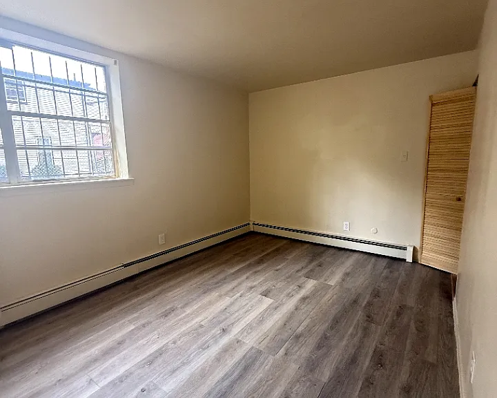 75 E Park St #8A — Photo 2