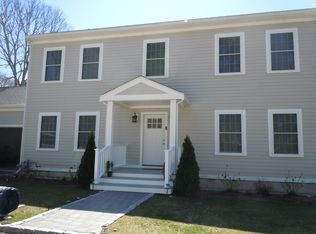 41 Dromoland Ln, Barnstable, MA 02630