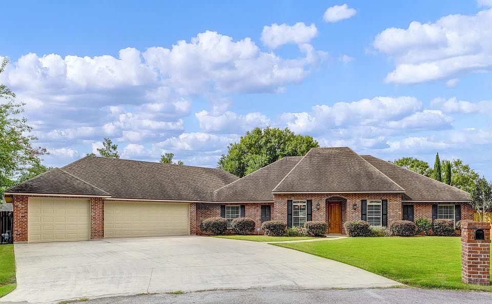 1st image of 103 Westberry Cir