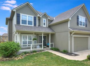 2115 SW Eyrie Ct, Lees Summit, MO 64082