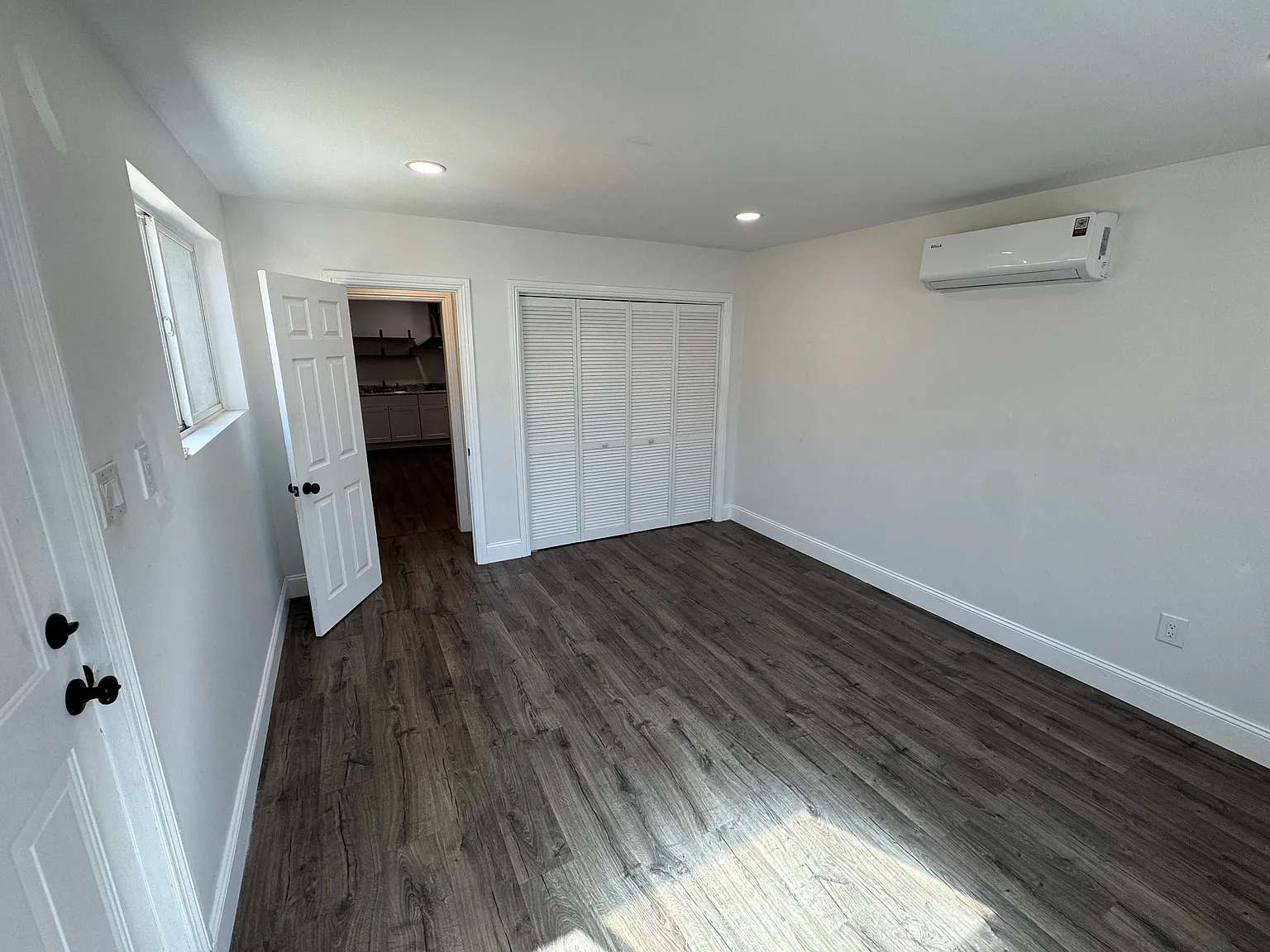 1 bed, 500 sqft, $1,600 — Photo 4