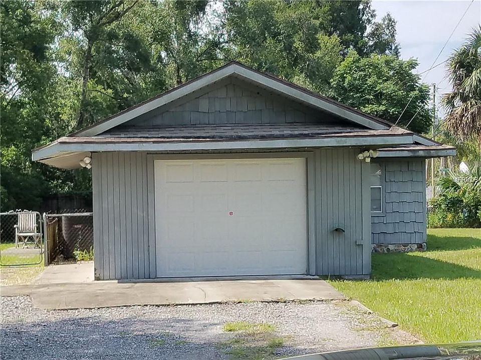 2nd image of 411 N Hill Ave