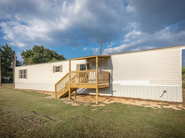 Elizabeth's RV Park -Mobile Homes-, 144 Katie Eubanks Rd #C, Lucedale, MS 39452