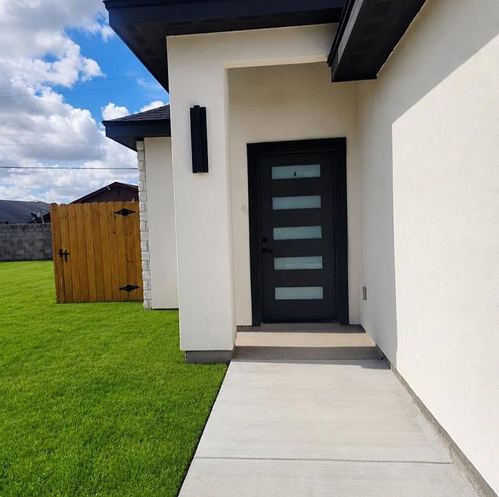 1st image of 3550 De Los Reyes Dr #A