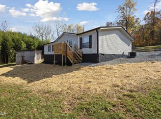 229 Twin Hills Dr, Kingsport, TN 37660
