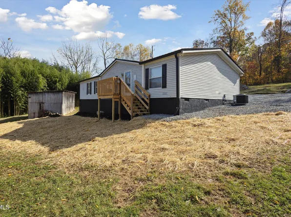 229 Twin Hills Dr, Kingsport, TN 37660