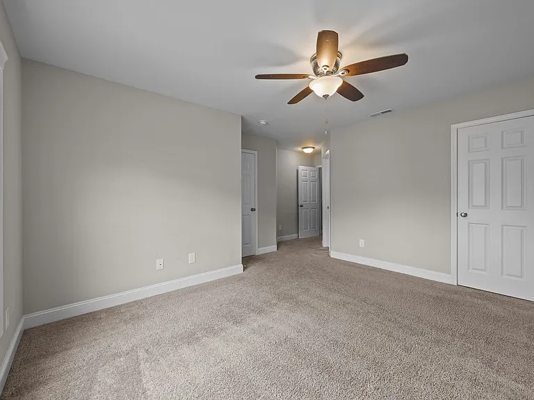 211 N Stingray Ln — Photo 17