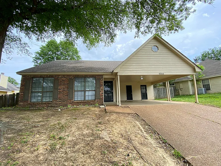 6544 Oak Hurst Dr — Photo 1