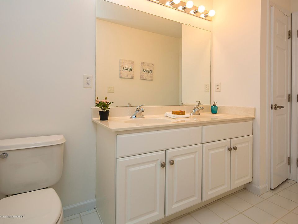 6 Winding Woods Way, Freehold, NJ 07728 Zillow