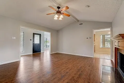 405 Kingsbridge Ct