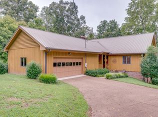 2460 Petty Rd, Charlotte, TN 37036
