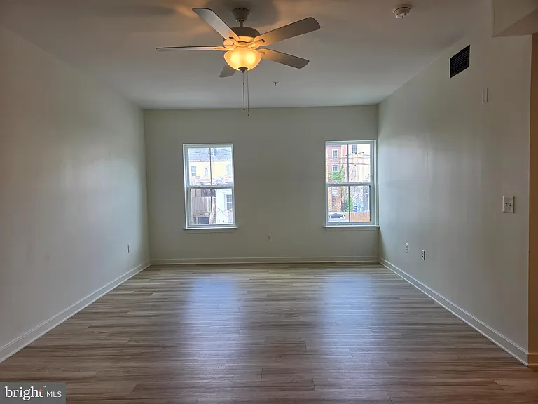 102 Hanover St #208 — Photo 7