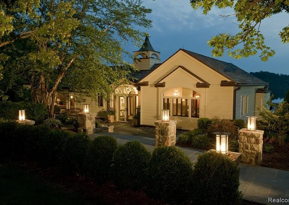 2623 Turtle Shores Dr Bloomfield Hills MI Zillow