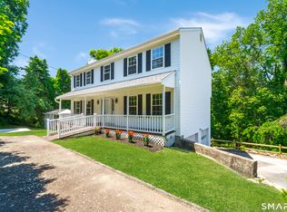 1425 James Farm Road, Stratford, CT 06614