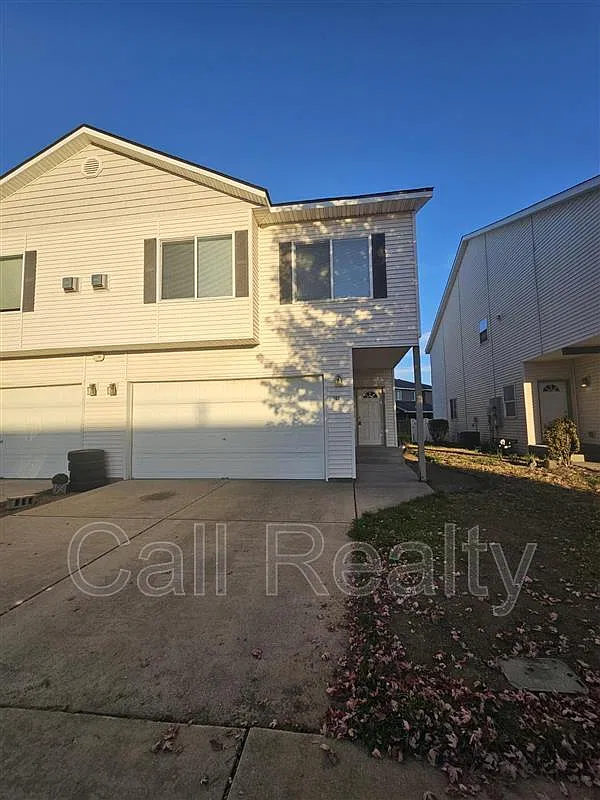 4 bed, 3.0 bath, 1934 sqft, $1,950 — Photo 2