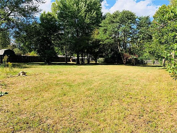 4th image of 8489 Betal Ct