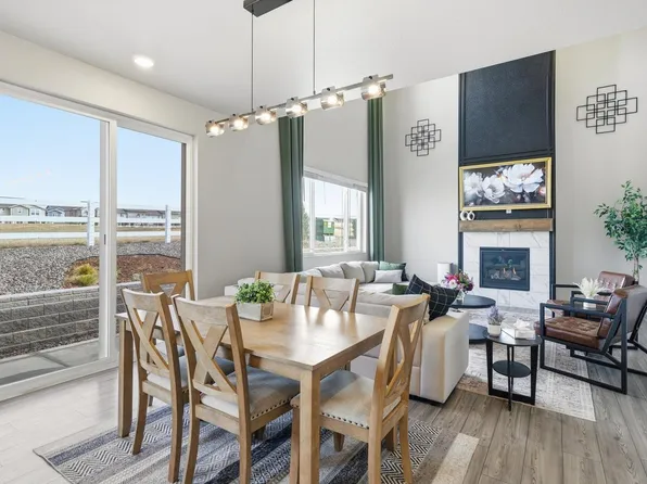 1834 S De Gaulle Ct, Aurora, CO 80018