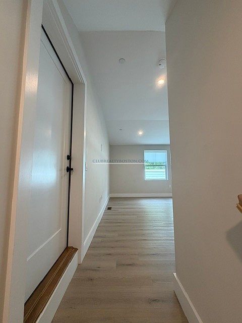 1st image of 186 Bedford St #S