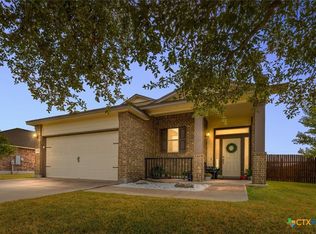 1702 Paint Brush Dr, Lockhart, TX 78644