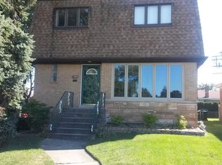 7133 W Howard St, Niles, IL 60714
