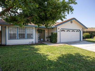 3830 Prince George Ln, Riverbank, CA, 95367