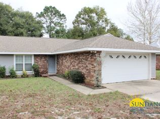 302 Seagull Ln, Destin, FL 32541