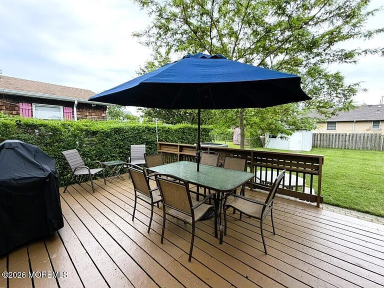 102 Columbia Ave #SUMMER — Photo 19