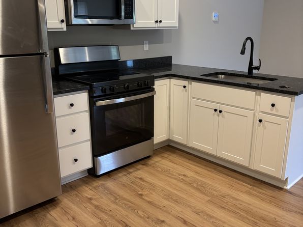 80 Main St #310