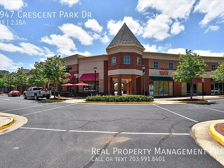 7947 Crescent Park Dr — Photo 40