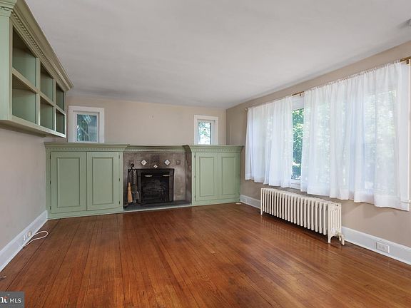 5th image of 3054 Old York Rd