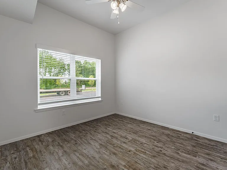1639 N Arkansas St — Photo 10