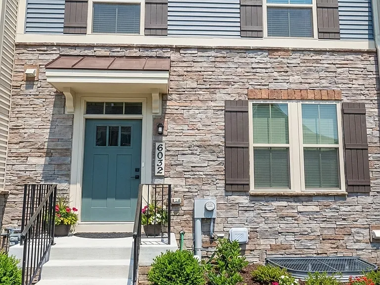 6032 Goshawk St — Photo 1