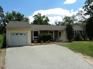 928 Pinewood Ln, Atco, NJ 08004