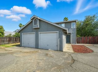 557 Kenbrook Ct APT B, Redding, CA 96003