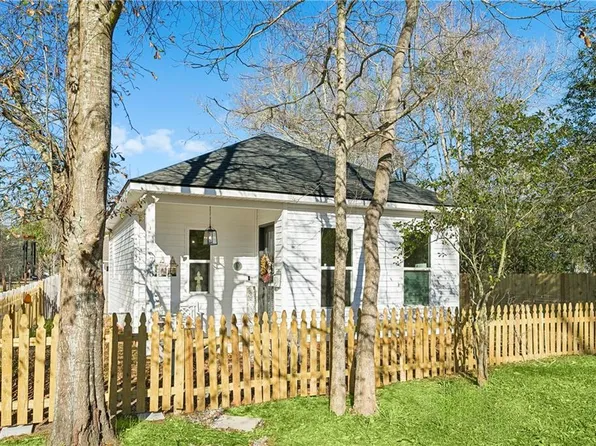 710 N Monroe St, Covington, LA 70433