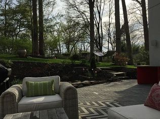 1308 Namassin Rd, Alexandria, VA 22308