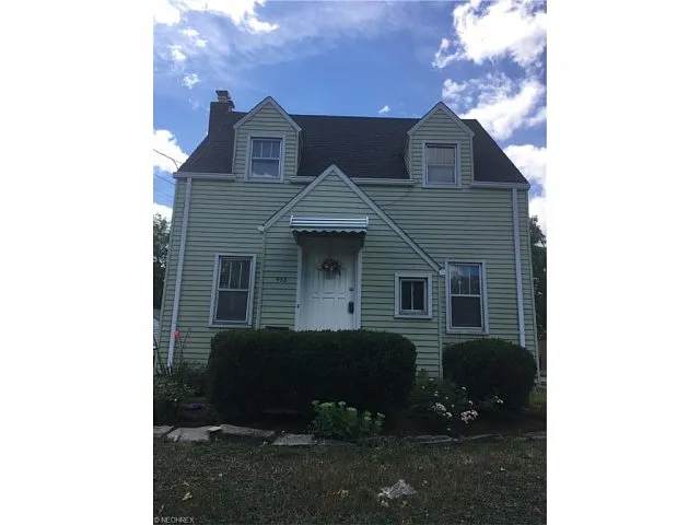 953 Cornell Ave photo 1
